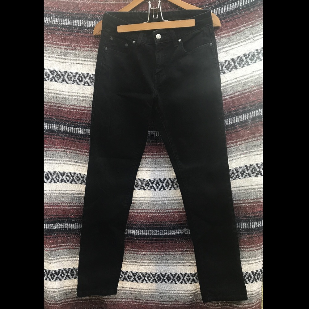 EUC Black Levis Mid-rise Jeans (312): 28